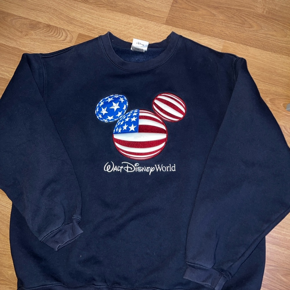 DISNEY Embroiodered Sweater XL